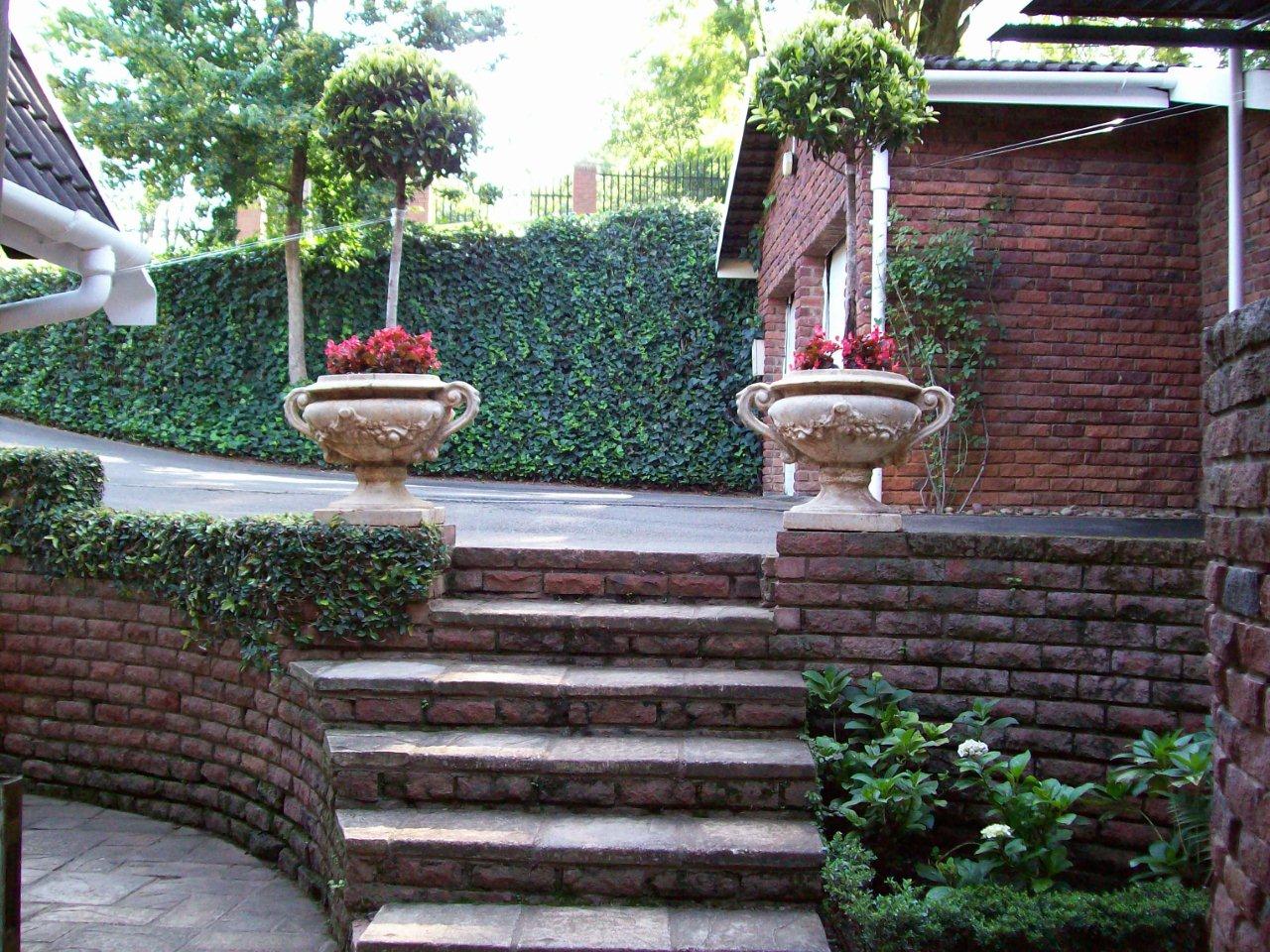 Gallery 9